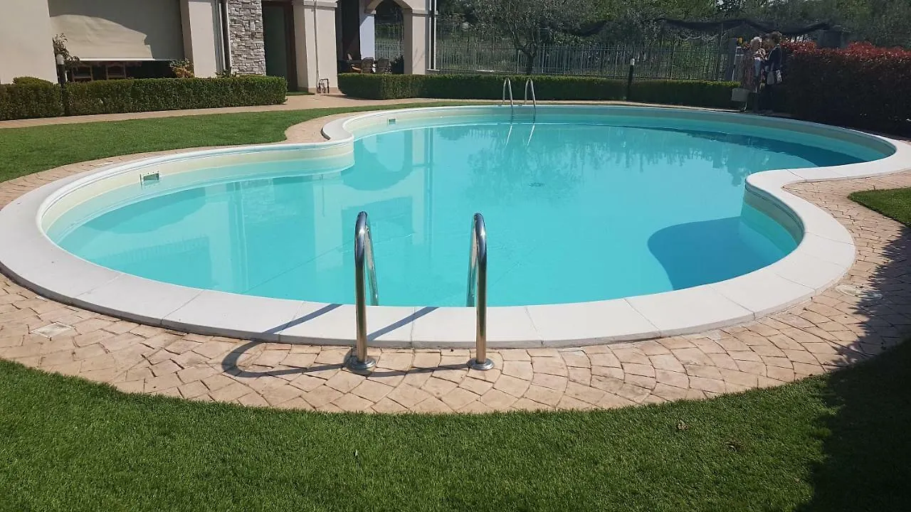 Villa Villacolle Sirmione Apartmán